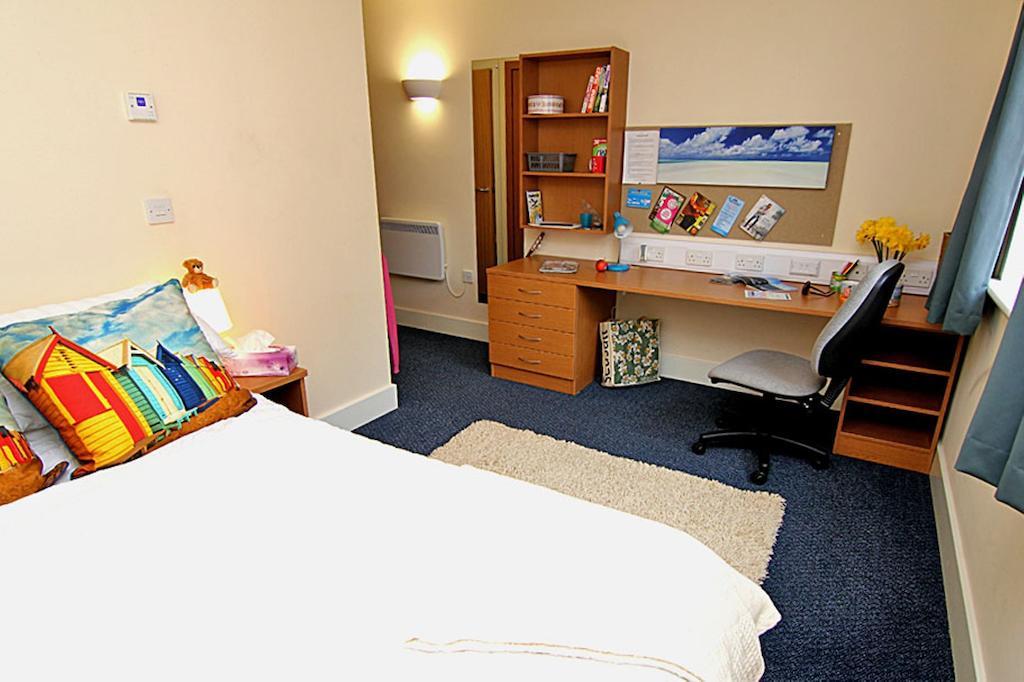 Aparthotel The Sidings à Penryn Chambre photo