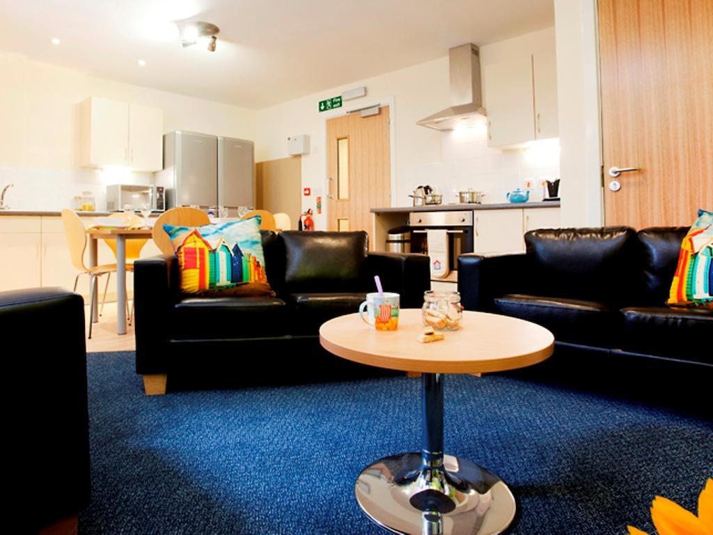Aparthotel The Sidings à Penryn Chambre photo